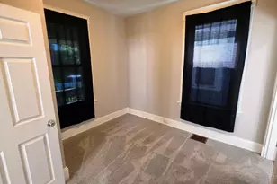 2717 Lawndale Ave, Cincinnati, OH 45212 - Photo 14