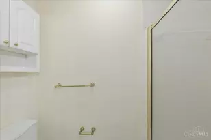 10757 Fallsington Ct, Blue Ash, OH 45242 - Photo 32