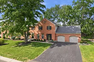 10757 Fallsington Ct, Blue Ash, OH 45242 - Photo 2