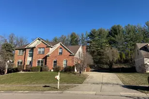 12130 Crestfield Ct, Symmes Township, OH 45249 - Photo 2