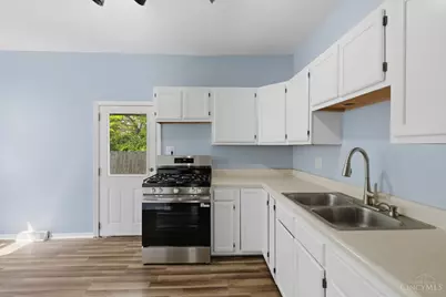 306 W Vine Street, Reading, OH 45215 - Photo 16