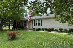 4555 Brown Ave, Blue Ash, OH 45242 - Photo 1