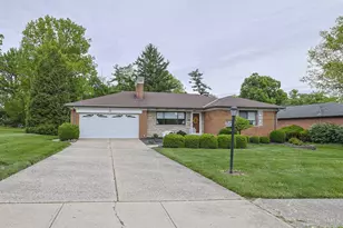 2110 Simbury Ct, Cincinnati, OH 45224 - Photo 2