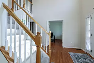1094 Valley Wood Dr, Union Township, OH 45103 - Photo 6
