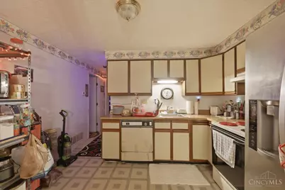 2435 Montana Avenue #11, Cincinnati, OH 45211 - Photo 10