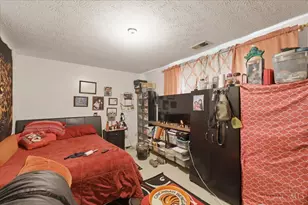 2435 Montana Ave, Cincinnati, OH 45211 - Photo 12