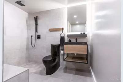 26 E Sixth Street #802, Cincinnati, OH 45202 - Photo 44