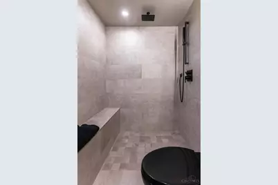 26 E Sixth Street #802, Cincinnati, OH 45202 - Photo 32