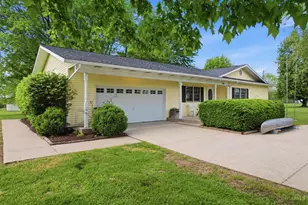 175 Montana Dr, Jackson Township, OH 45171 - Photo 4