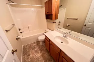 2150 Picketside Dr, Batavia Township, OH 45103 - Photo 8