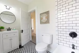 1537 Dixmont Ave, Cincinnati, OH 45207 - Photo 16