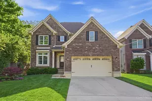 9504 West Ave, Blue Ash, OH 45242 - Photo 2