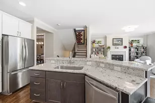 9504 West Ave, Blue Ash, OH 45242 - Photo 14