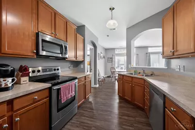 7615 Skyview Circle, Green Township, OH 45248 - Photo 12