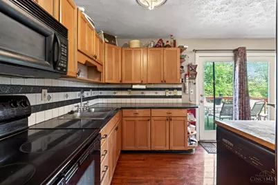 9946 Greenriver Drive, Cincinnati, OH 45231 - Photo 6