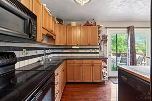9946 Greenriver Dr, Cincinnati, OH 45231 - Photo 6