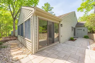 9 Falling Brook Ln, Blue Ash, OH 45241 - Photo 24