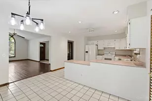2739 Queenswood Dr, Cincinnati, OH 45211 - Photo 12