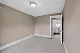 4938 Plainville Rd, Cincinnati, OH 45227 - Photo 14