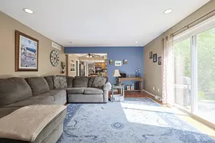 328 Circlewood Ln, Wyoming, OH 45215 - Photo 10