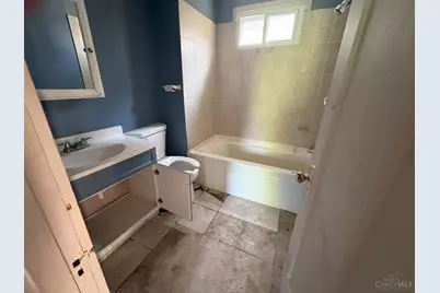 2723 Robert Avenue, Cincinnati, OH 45211 - Photo 6