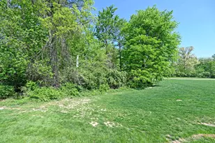 1056 Crisfield Dr, Union Township, OH 45245 - Photo 36