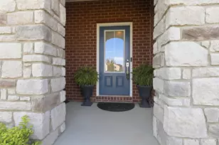 3993 Indigo Ct, Batavia Township, OH 45102 - Photo 4
