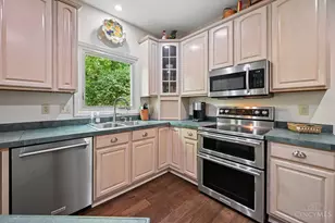 6879 Crown Pointe Dr, Liberty Township, OH 45011 - Photo 18