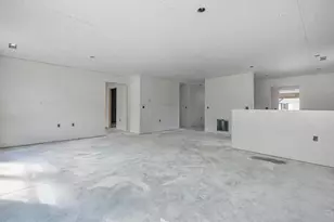 137 Pebble Crk Dr, Eaton, OH 45320 - Photo 2