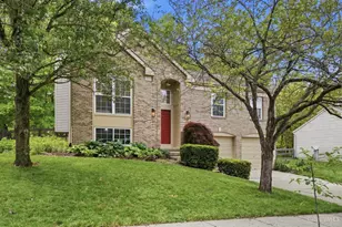 422 Wyndham Dr, Hamilton Township, OH 45039 - Photo 2