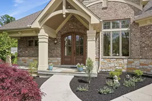 10260 Pendery Dr, Montgomery, OH 45242 - Photo 2