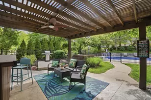 7301 Walnut Creek Dr, West Chester, OH 45069 - Photo 18