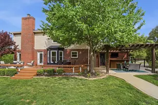7301 Walnut Creek Dr, West Chester, OH 45069 - Photo 22