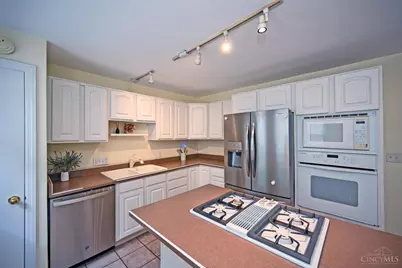 3633 Tarpis Avenue, Cincinnati, OH 45208 - Photo 8