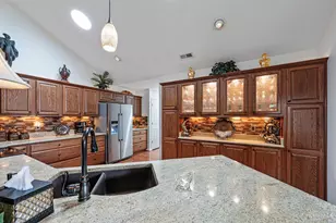 1434 Cotswold Ln, Hamilton, OH 45013 - Photo 16