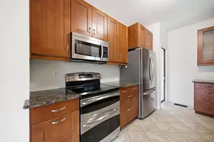 3641 Wilshire Ave, Cincinnati, OH 45208 - Photo 4