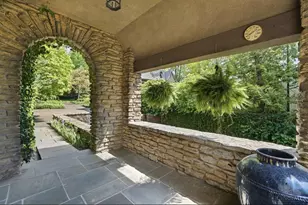 4 Grandin Ln, Cincinnati, OH 45208 - Photo 32