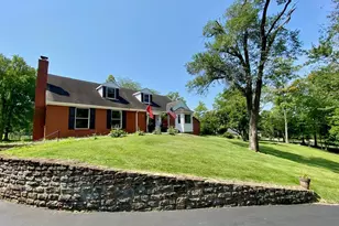 8525 Camargo Rd, Indian Hill, OH 45243 - Photo 2