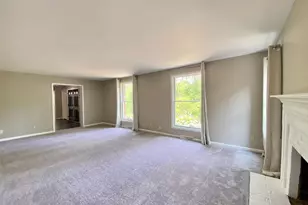 8525 Camargo Rd, Indian Hill, OH 45243 - Photo 10