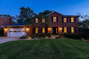 6895 Driftwood Ln, West Chester, OH 45241 - Photo 2