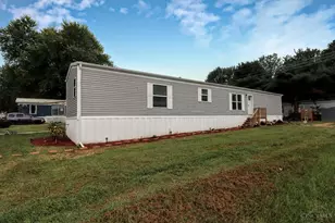 11515 Dundee Dr, Paint Township, OH 45133 - Photo 2
