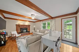 2001 Beechglen Ct, Green Township, OH 45233 - Photo 4