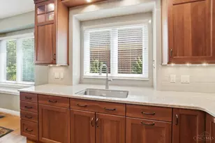 8072 Carnaby Ln, Sycamore Township, OH 45249 - Photo 24
