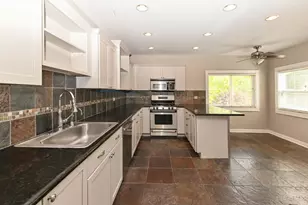 1128 Paxton Ave, Cincinnati, OH 45208 - Photo 12