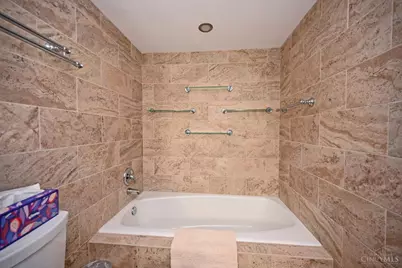 2444 Madison Road #1410, Cincinnati, OH 45208 - Photo 24