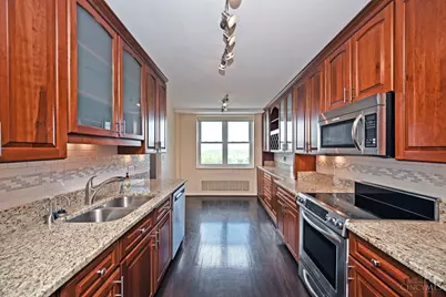 2444 Madison Road #1410, Cincinnati, OH 45208 - Photo 14