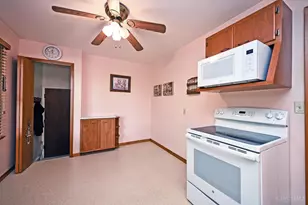 8422 Chesswood Dr, Colerain Township, OH 45239 - Photo 6