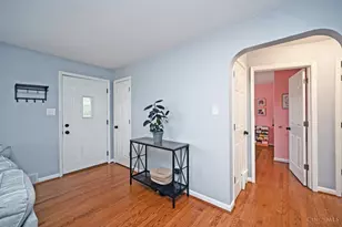 18 Crestmont Dr, Reading, OH 45215 - Photo 6