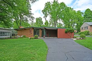 536 Laramie Trail, Wyoming, OH 45215 - Photo 2