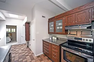 536 Laramie Trail, Wyoming, OH 45215 - Photo 20